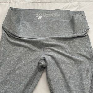 PINK Victoria’s Secret leggings grey. NWOT. Super comfy!